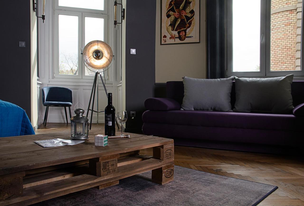 W-Tree Loft Style Apartment Budapest Bagian luar foto